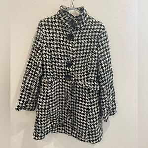 Last Kiss Black and White Pea Coat size Large